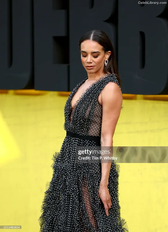 Hannah John-Kamen photo 24 of 505
