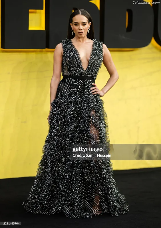 Hannah John-Kamen photo 1 of 505