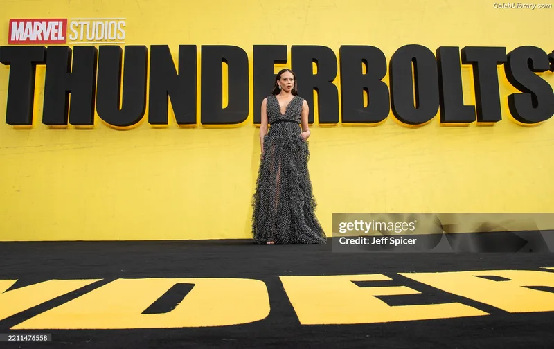 Hannah John-Kamen photo 10 of 505