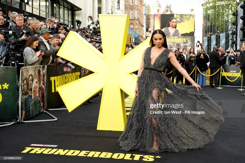 Hannah John-Kamen photo 4 of 505