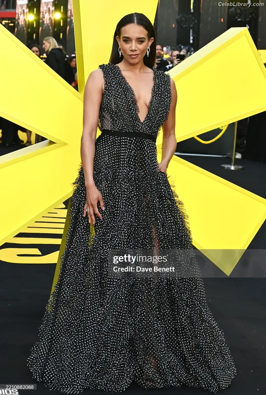 Hannah John-Kamen photo 5 of 505