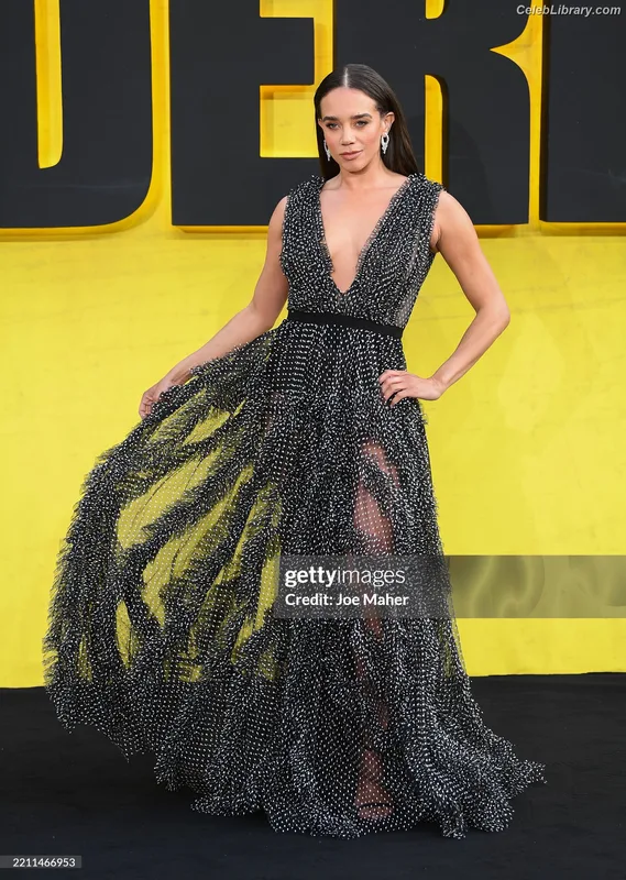 Hannah John-Kamen photo 8 of 505