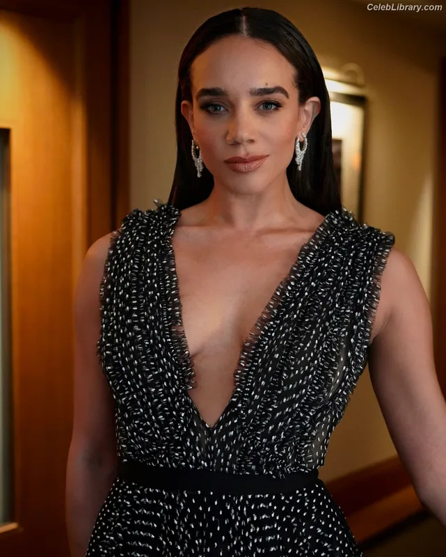 Hannah John-Kamen photo 23 of 505