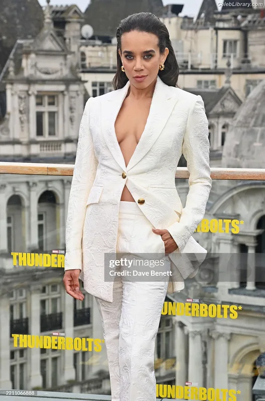 Hannah John-Kamen photo 5 of 505