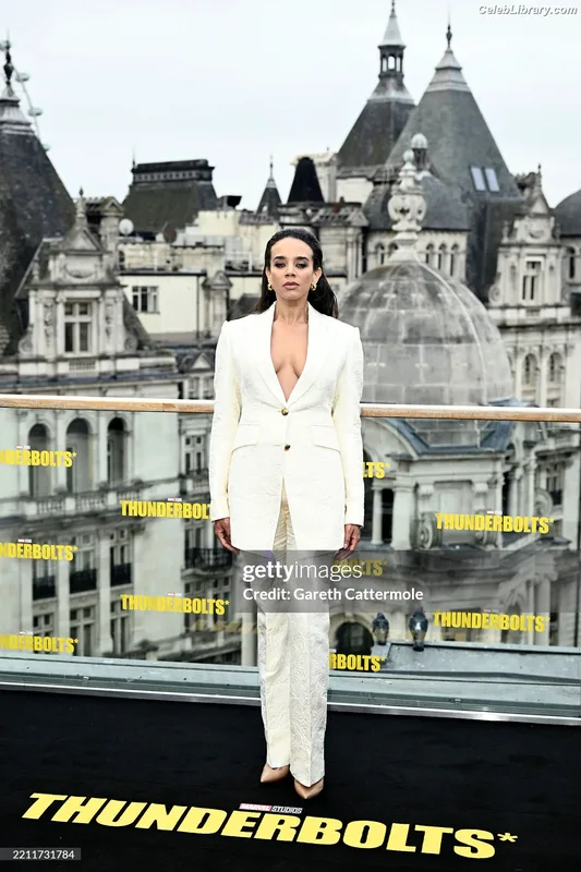 Hannah John-Kamen photo 10 of 505