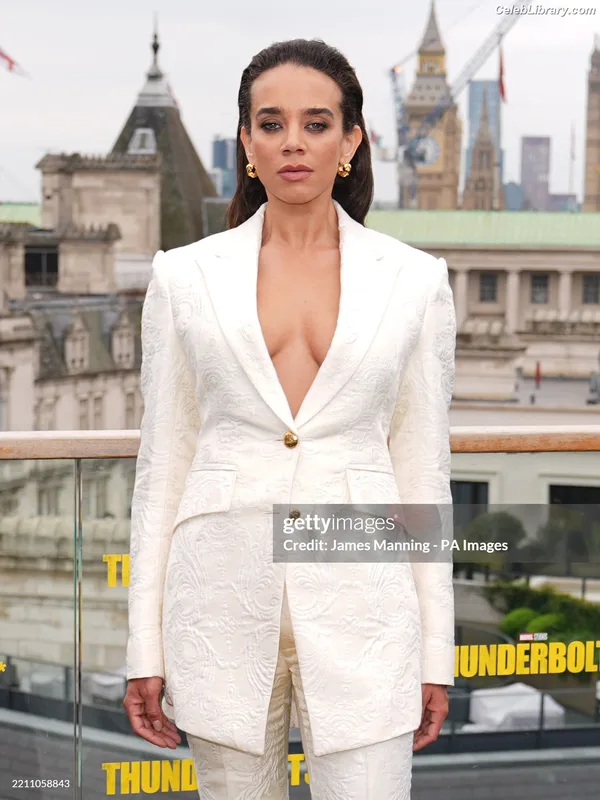 Hannah John-Kamen photo 17 of 505