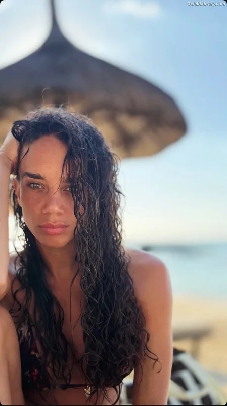 Hannah John-Kamen photo 14 of 505
