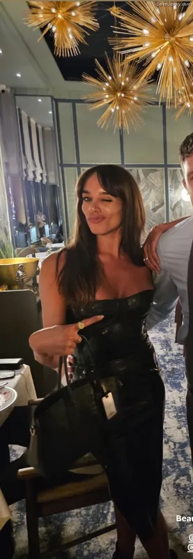 Hannah John-Kamen photo 1 of 505