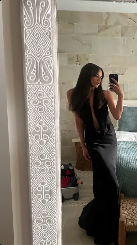 Hannah John-Kamen photo 24 of 505