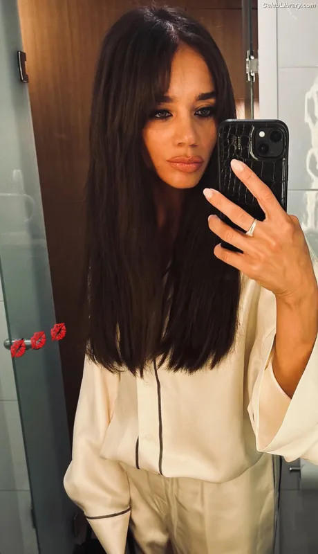 Hannah John-Kamen photo 12 of 505