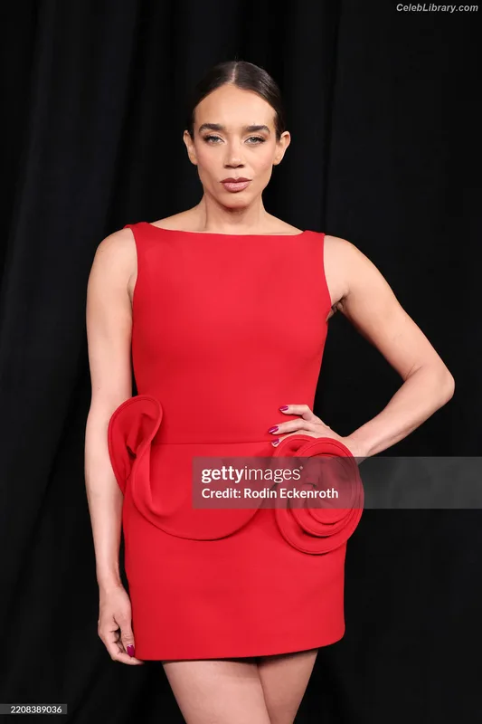 Hannah John-Kamen photo 18 of 505