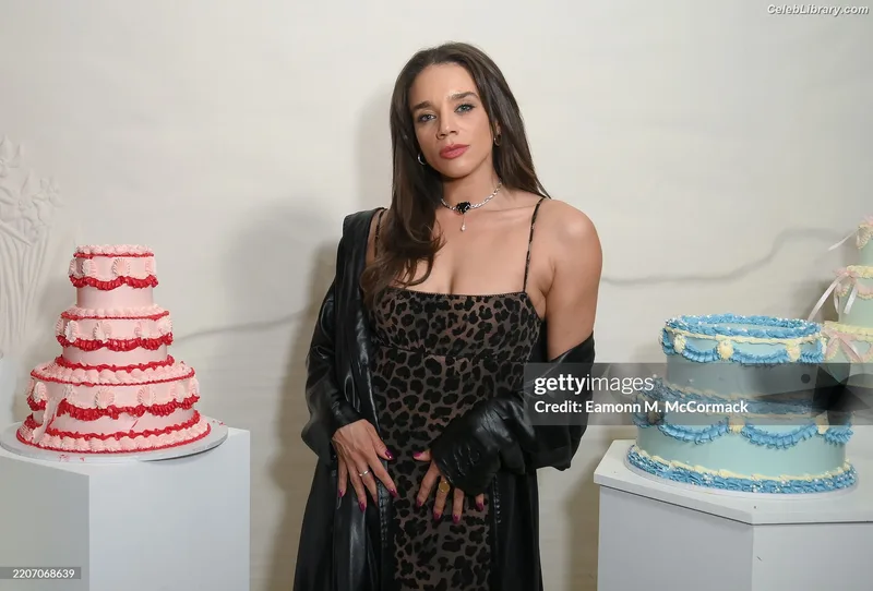 Hannah John-Kamen photo 2 of 505