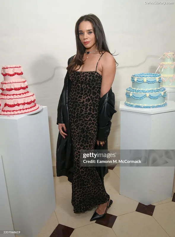 Hannah John-Kamen photo 4 of 505