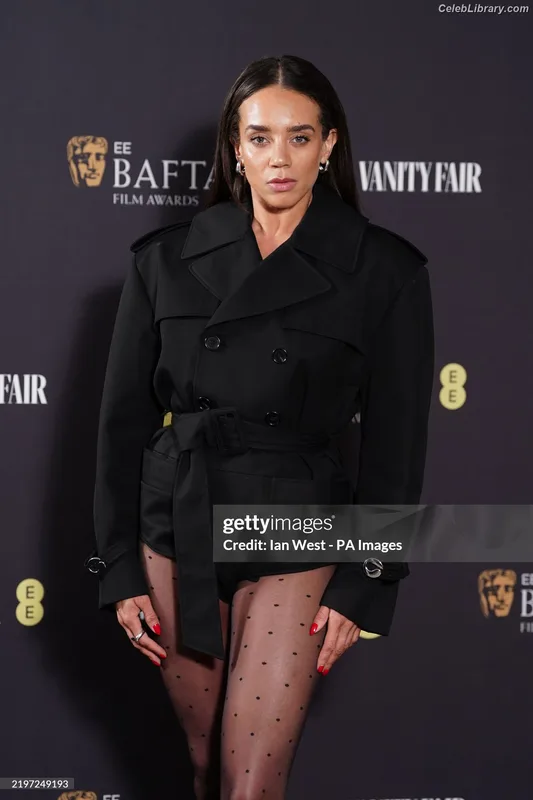 Hannah John-Kamen photo 17 of 505