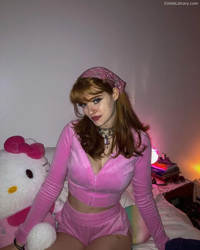 Hannah Mccloud photo 1 of 155