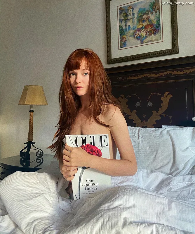 Hannah Rose May photo 1 of 110