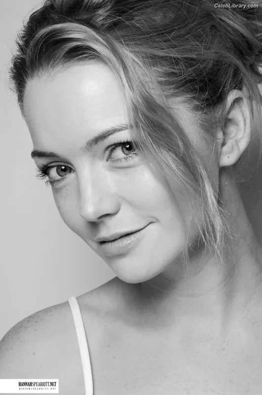 Hannah Spearritt photo 5 of 8