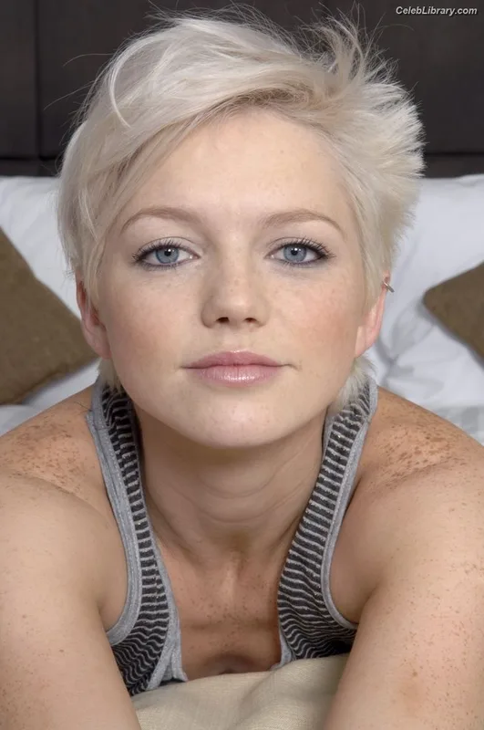 Hannah Spearritt photo 8 of 8