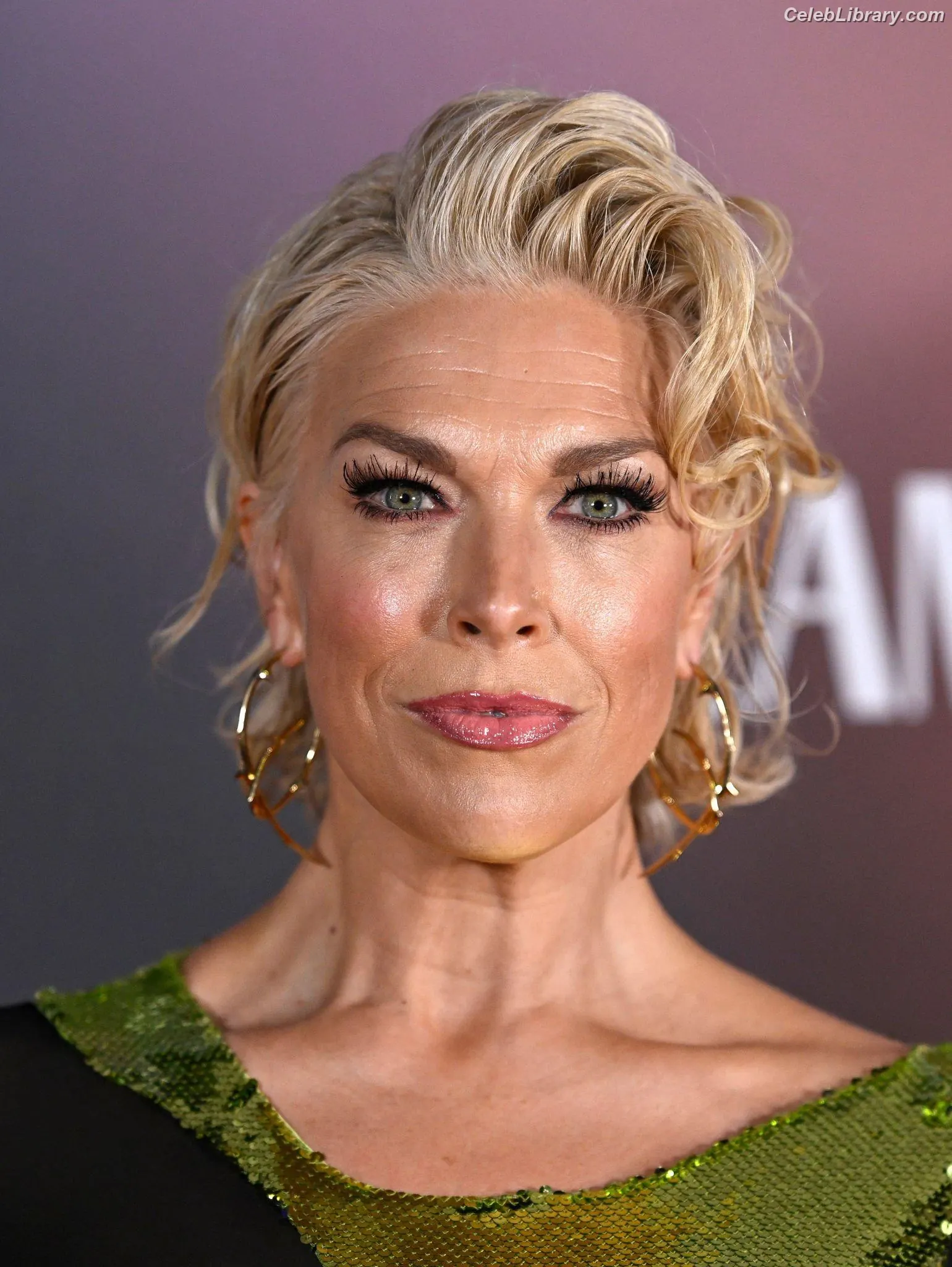 Hannah Waddingham photo 11 of 588