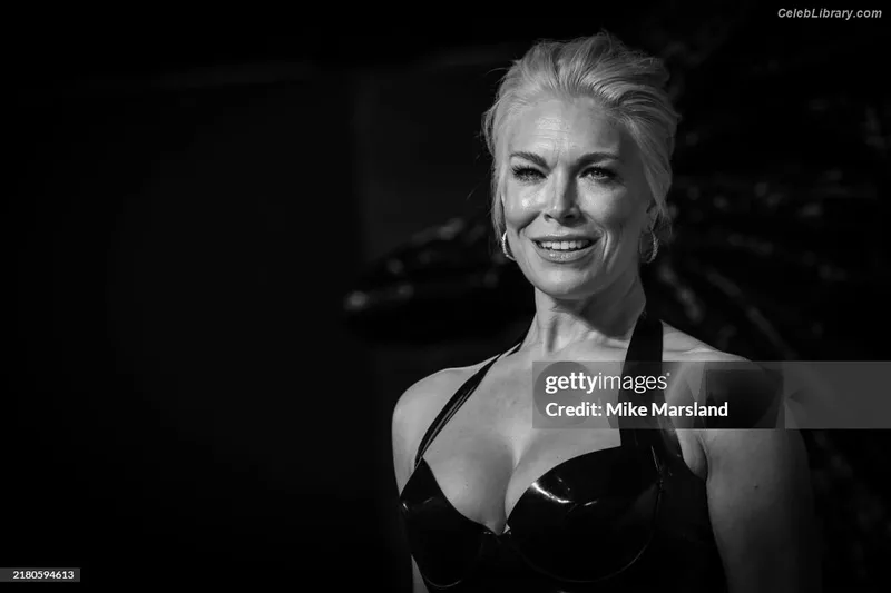 Hannah Waddingham photo 24 of 589
