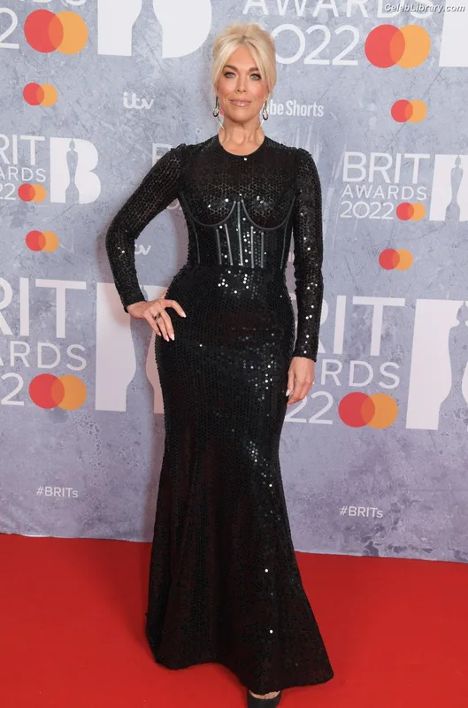 Hannah Waddingham photo 4 of 589