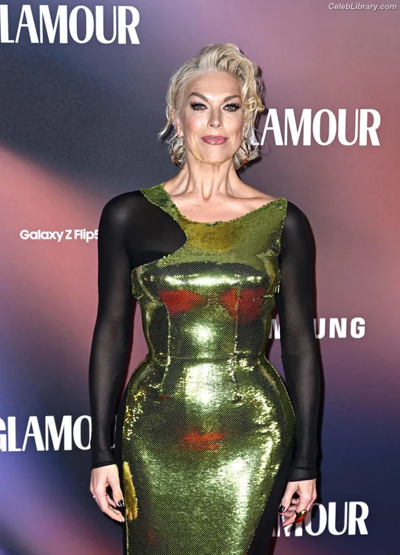 Hannah Waddingham photo 12 of 589