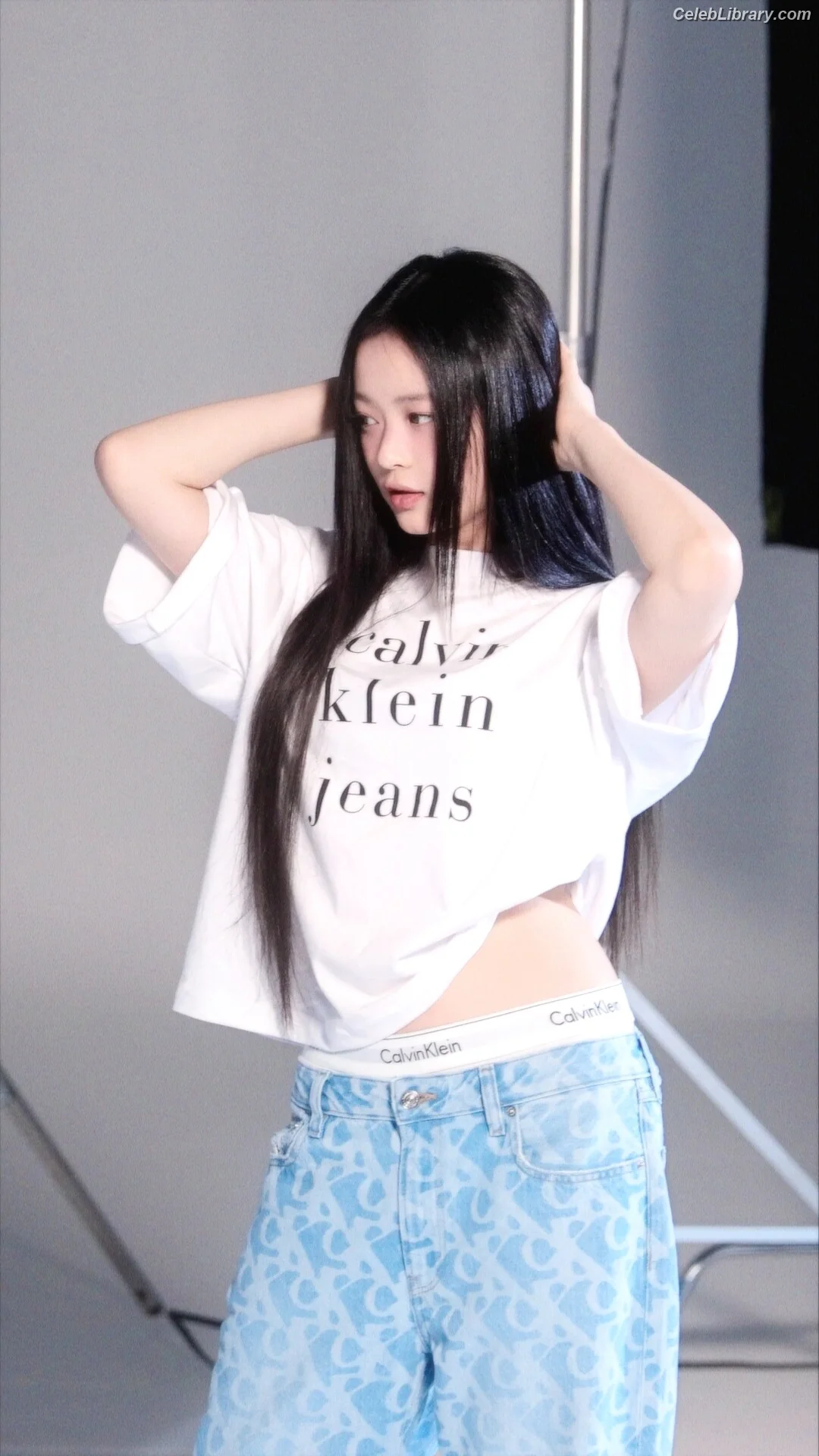 Hanni Pham Hanni newjeans (NJZ) photo 2 of 819