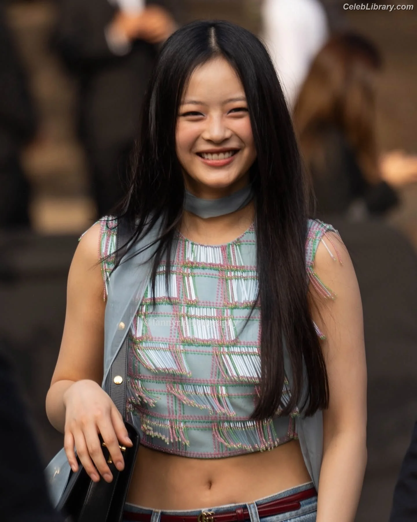 Hanni Pham  Hanni newjeans (NJZ) photo 2 of 819