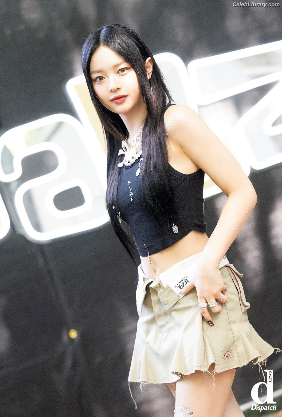 Hanni Pham  Hanni newjeans (NJZ) photo 15 of 819
