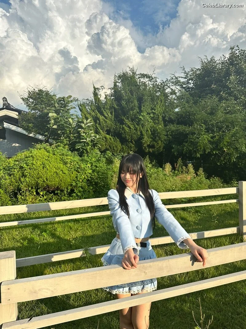 Hanni Pham  Hanni newjeans (NJZ) photo 1 of 819