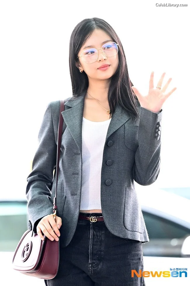 Hanni Pham  Hanni newjeans (NJZ) photo 5 of 819