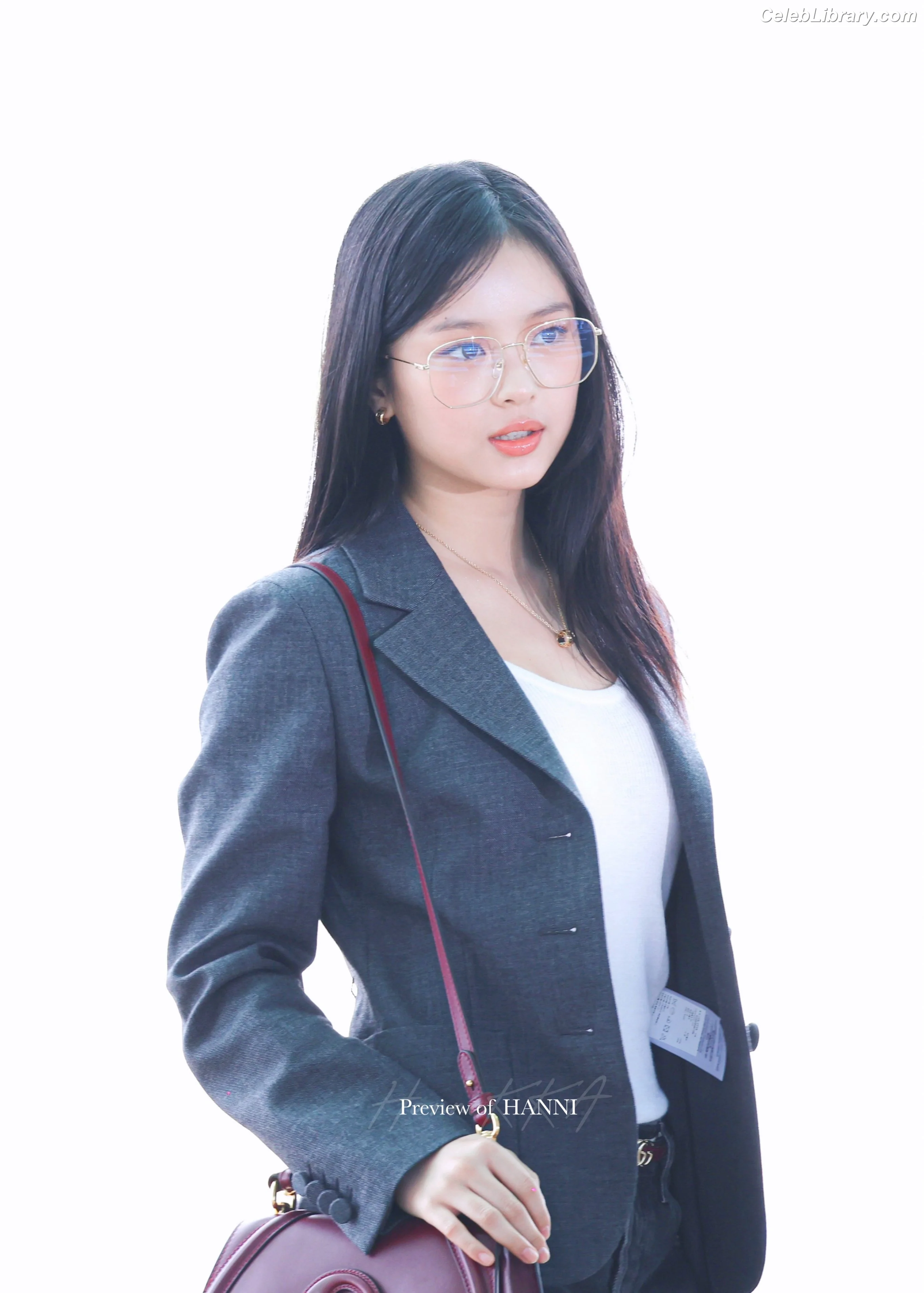 Hanni Pham  Hanni newjeans (NJZ) photo 8 of 819