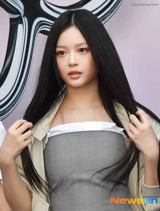 Hanni Pham  Hanni newjeans (NJZ) photo 19 of 819
