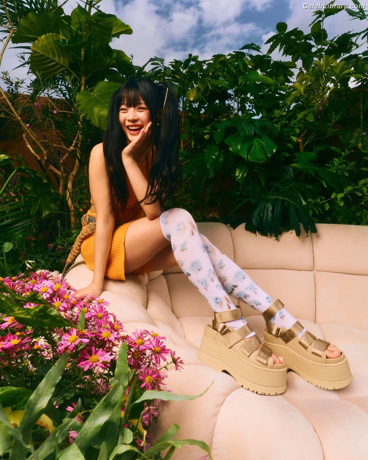 Hanni Pham  Hanni newjeans (NJZ) photo 4 of 819