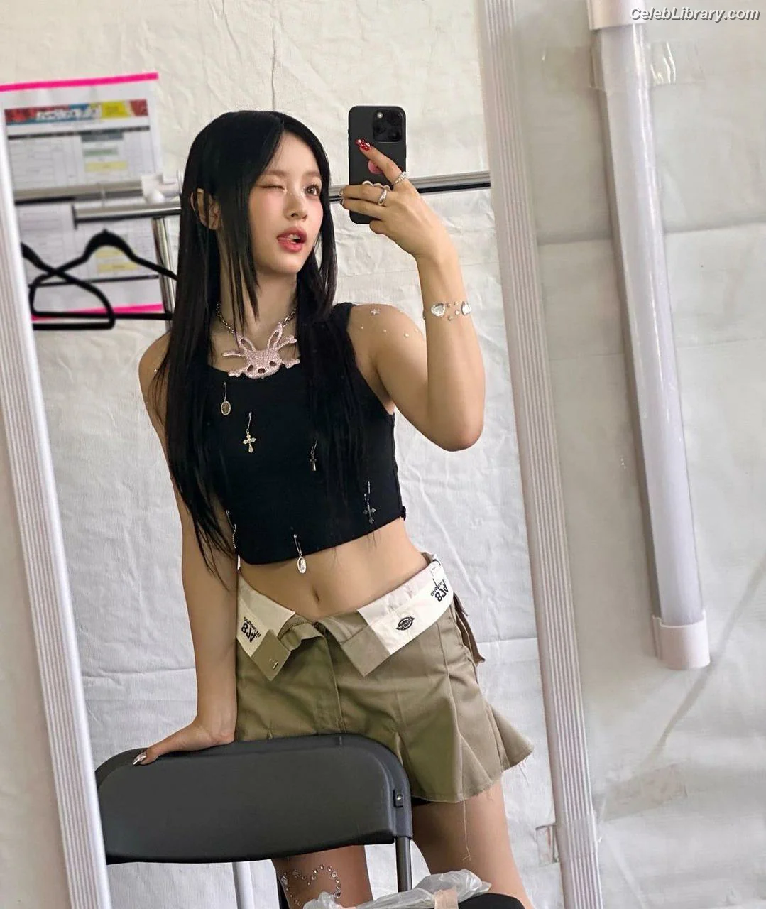 Hanni Pham  Hanni newjeans (NJZ) photo 5 of 819