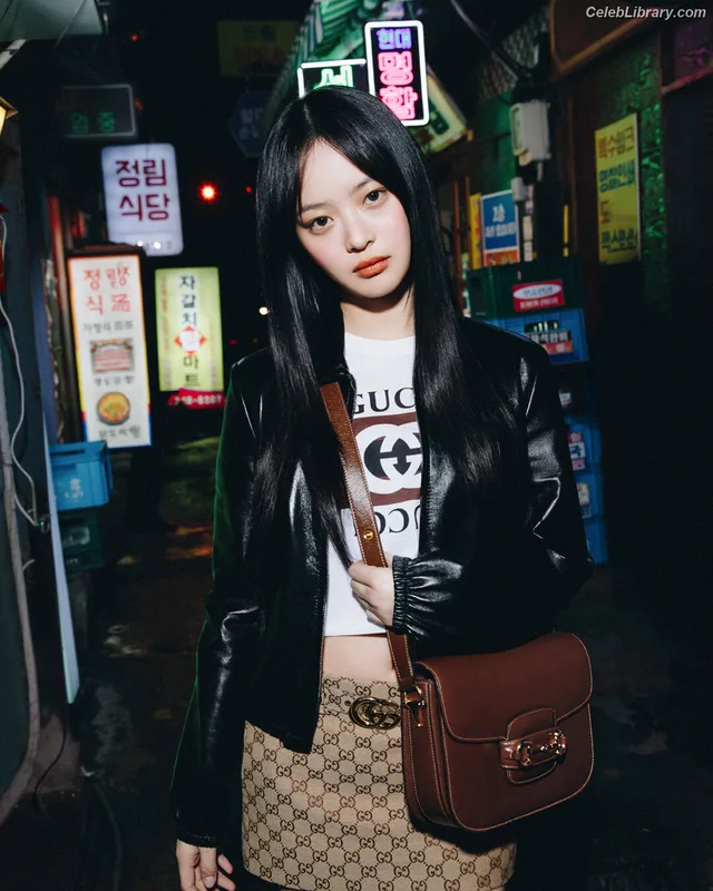 Hanni Pham  Hanni newjeans (NJZ) photo 19 of 820