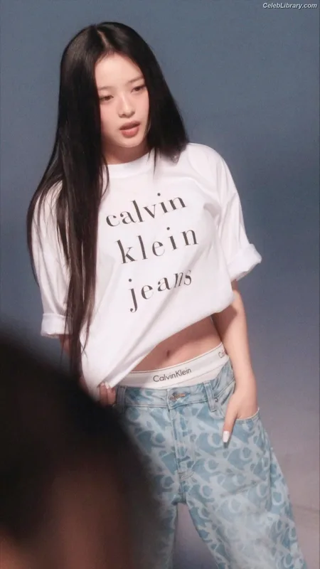Hanni Pham Hanni newjeans (NJZ) photo 20 of 820