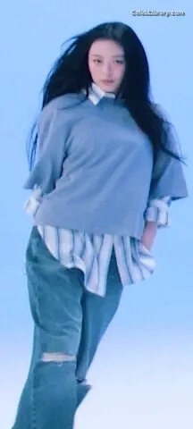 Hanni Pham Hanni newjeans (NJZ) photo 5 of 820