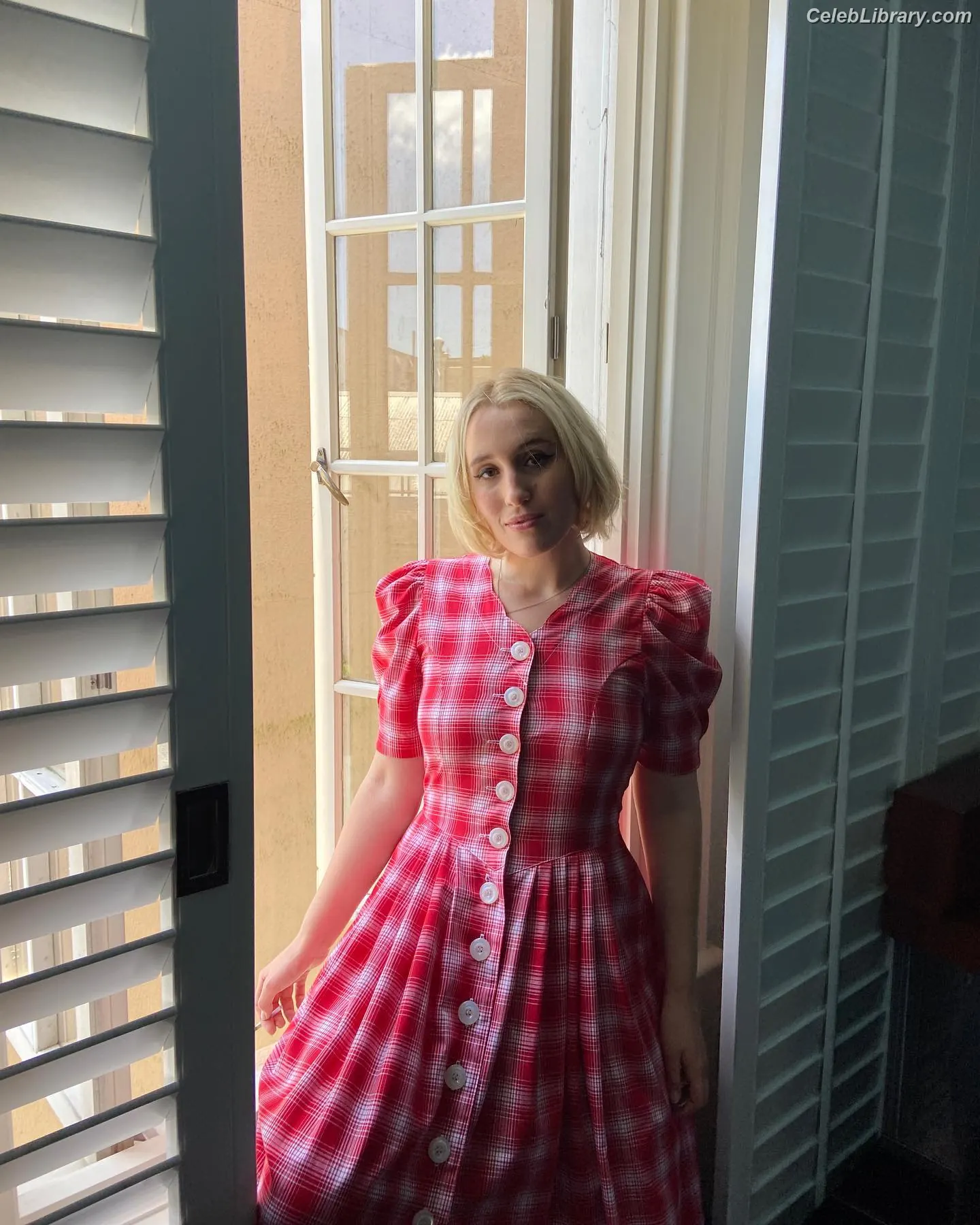 Harley Quinn Smith photo 22 of 499