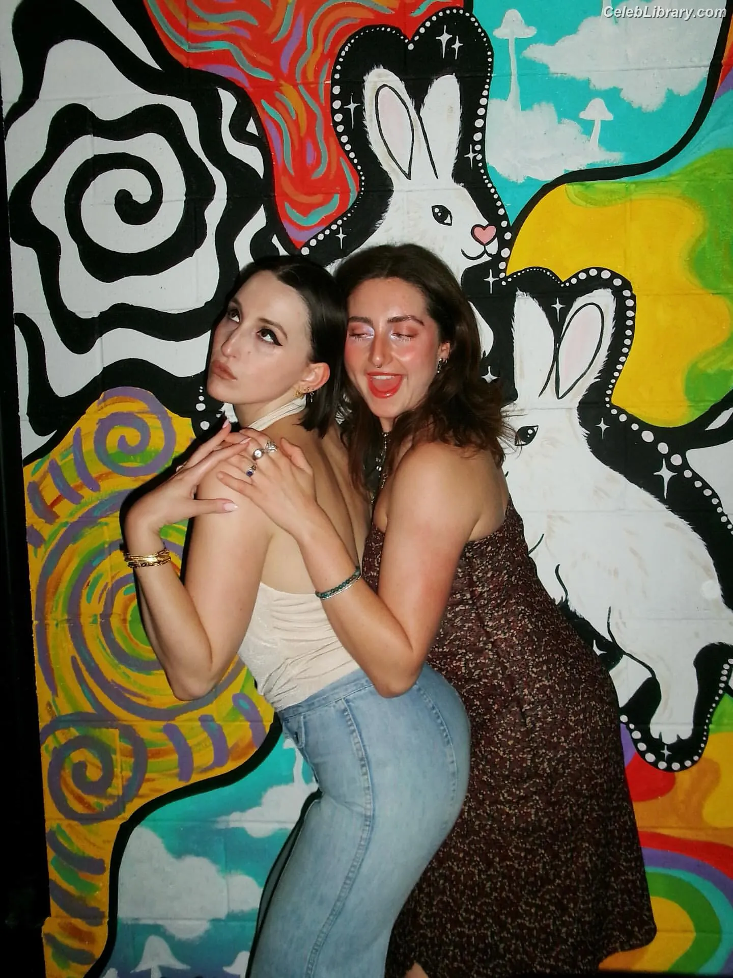 Harley Quinn Smith photo 11 of 499