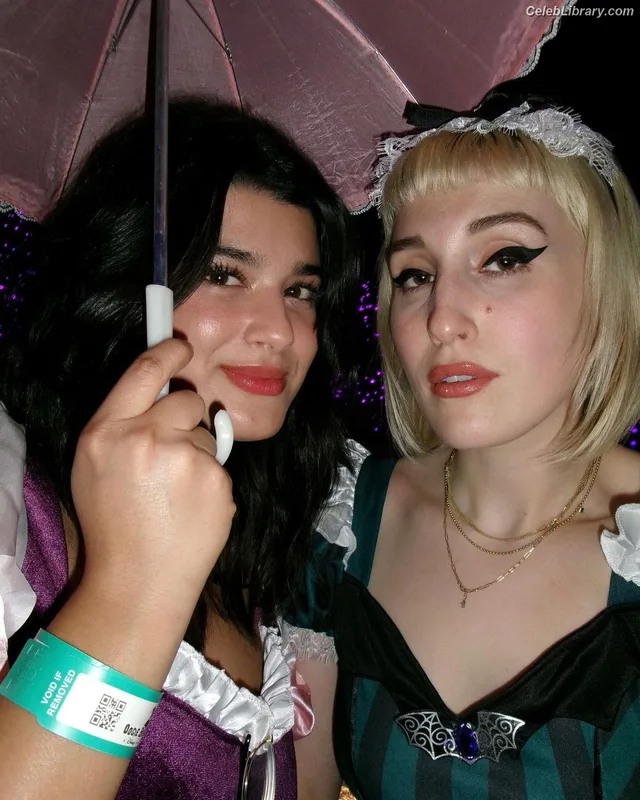 Harley Quinn Smith photo 6 of 500