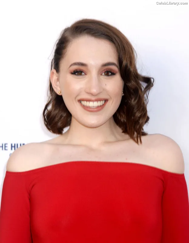 Harley Quinn Smith photo 17 of 500