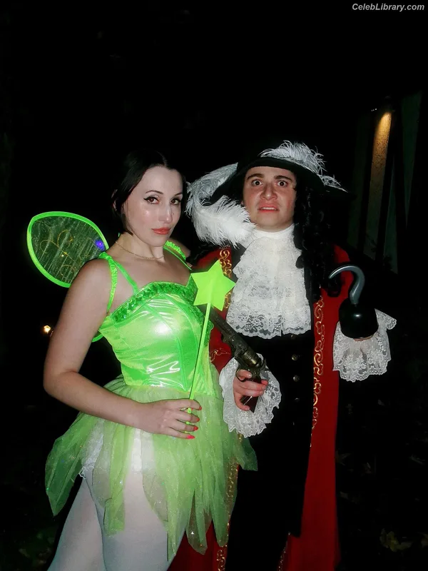 Harley Quinn Smith photo 6 of 500