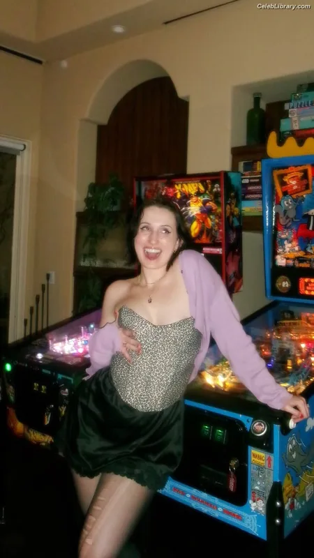 Harley Quinn Smith photo 10 of 500