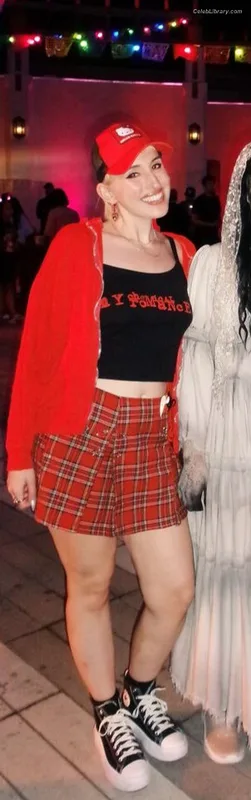 Harley Quinn Smith photo 9 of 500