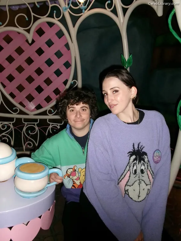 Harley Quinn Smith photo 19 of 500