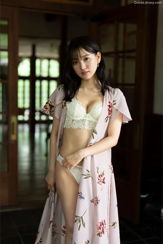 Haruka Kodama photo 5 of 60