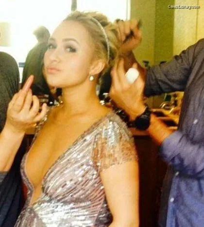 Hayden Panettiere photo 13 of 406