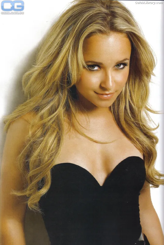 Hayden Panettiere photo 14 of 406