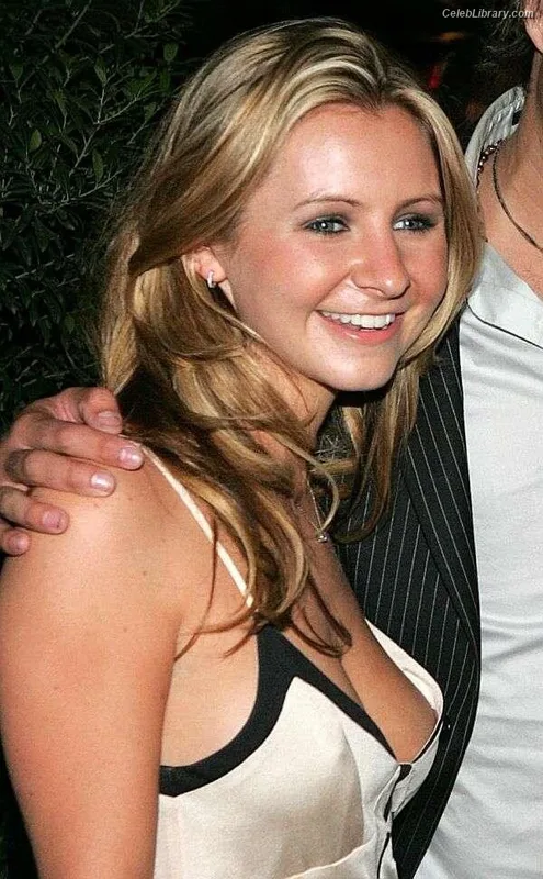 Hayden Panettiere photo 14 of 406